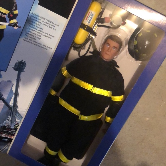 Two FDNY Action Figures in Memory of 9-11-01 - Picture 5 of 6